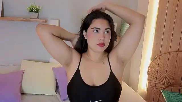 Freechat shainadavis on StripChat