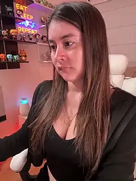 Freechat Sharon_07 on StripChat