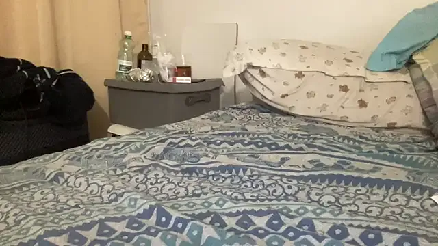 Freechat shineofcrazy on StripChat