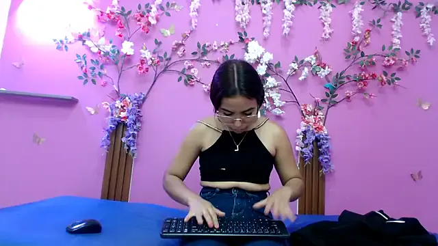 skinnysofia18