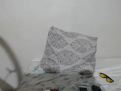 Freechat SluttyKayy on StripChat