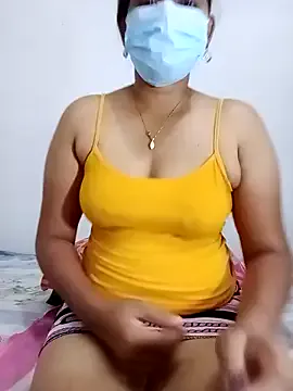 Freechat SLZAARA on StripChat