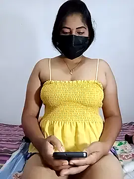 Freechat SLZAARA on StripChat