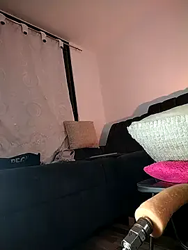 Offline Sofhi_a20 on StripChat