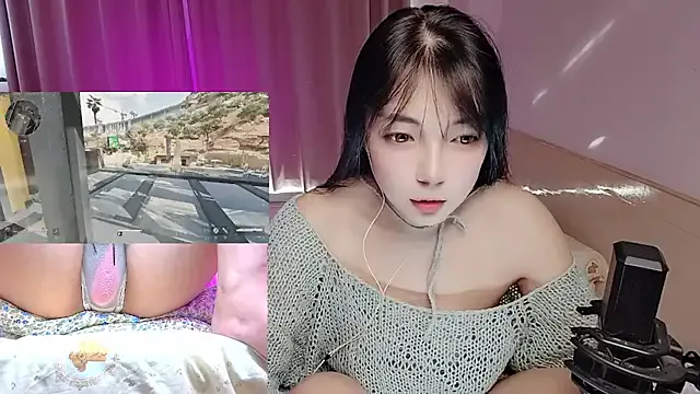 Freechat Song_99 on StripChat