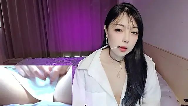 Freechat Song_99 on StripChat