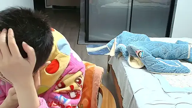 sonyx — shave my pussy  and head to bald again