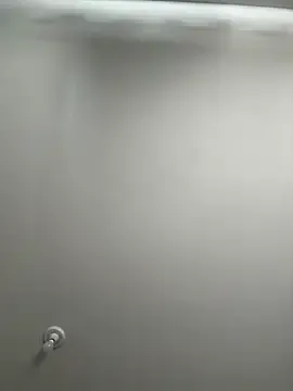 StripChat Soufeia is Freechat Soufeia — Gozar no banheiro pblico