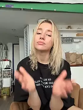 SSSATIVA_model on StripChat 