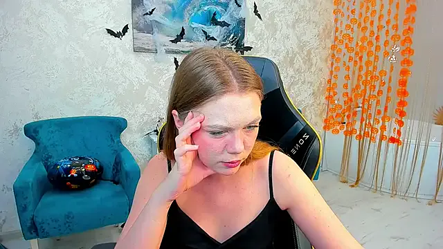 Freechat Strawberrye on StripChat