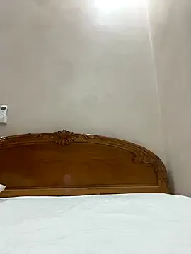 Sunny_lotus on StripChat 