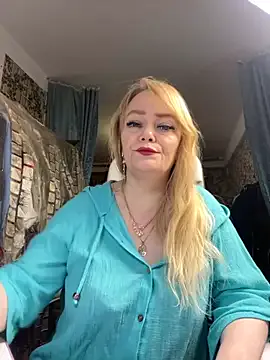 Sweet-blonde on StripChat