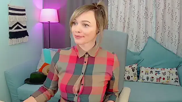 StripChat SweetEye is Freechat SweetEye — Sweety Insane Boobies Tease