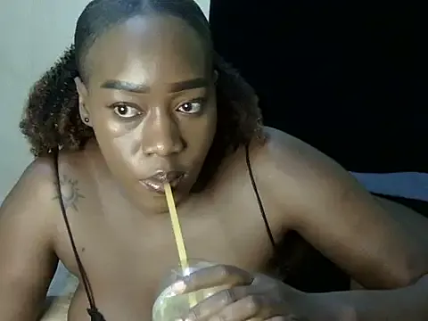 Freechat Sweettkendy on StripChat