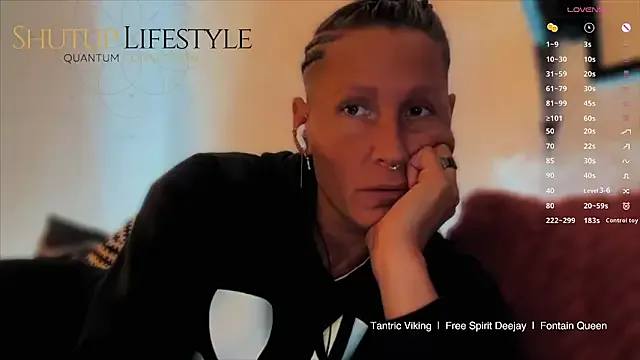 StripChat SwingWingWomanSweden is Freechat SwingWingWomanSweden — Play with Blue Bby