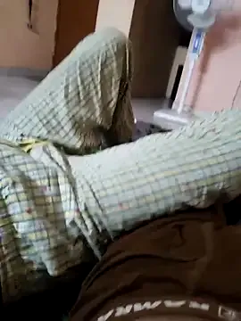 Freechat tamil-guy on StripChat