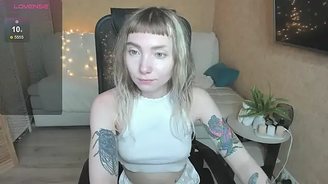 tattoo_art_baby on StripChat 