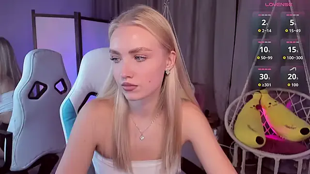 Private TessaGrays on StripChat