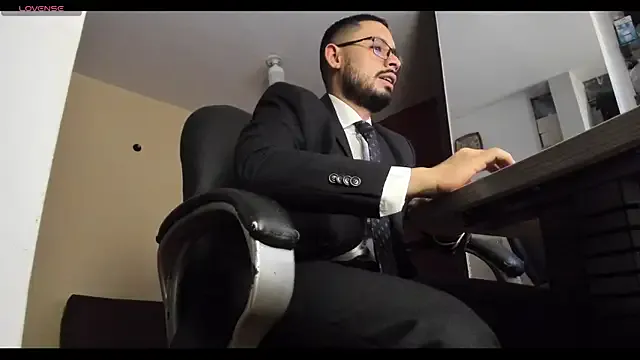 Freechat thesexlawyerx on StripChat