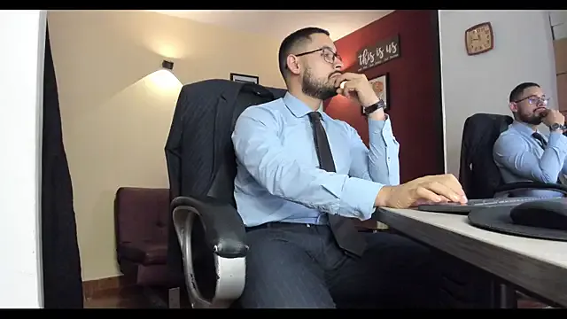 Freechat thesexlawyerx on StripChat