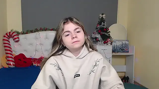 Freechat TinaRedly on StripChat