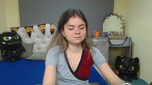 Freechat TinaRedly on StripChat