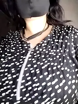 Tishani — Freechat on StripChat