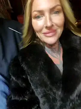 Offline TravelMommyBlair on StripChat