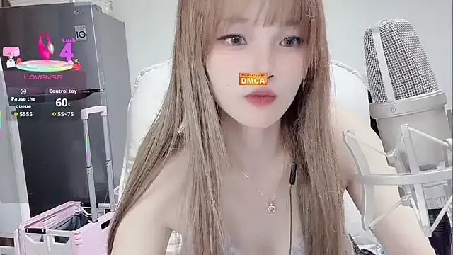 Offline twlilybae on StripChat