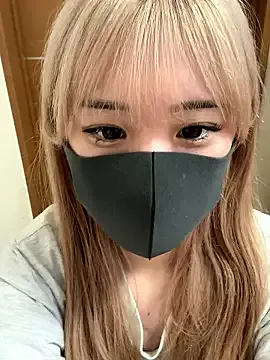 Offline Una_chan_ on StripChat