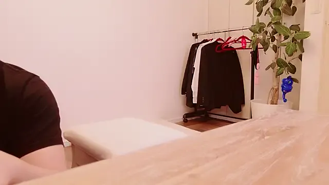 Offline undo-busoku69 on StripChat