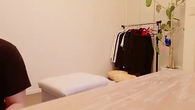 Offline undo-busoku69 on StripChat