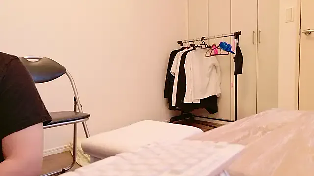 Offline undo-busoku69 on StripChat