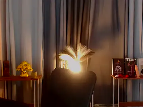 Freechat Unforgettablejulia on StripChat