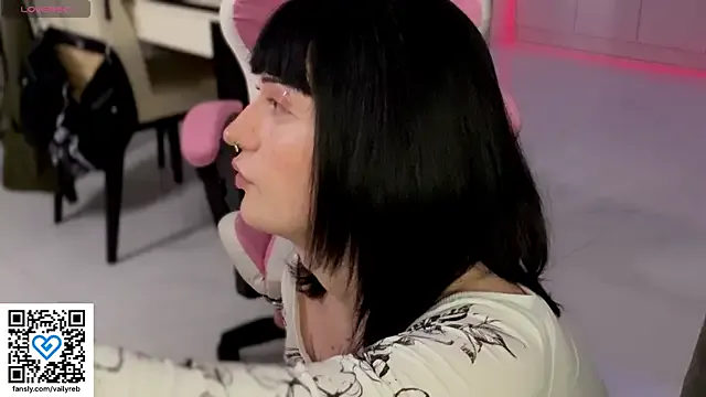 Freechat Vailyreb_ on StripChat