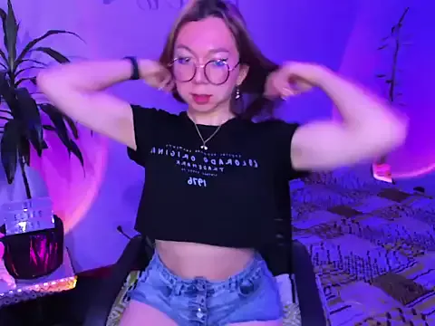 Freechat victoria_qq on StripChat