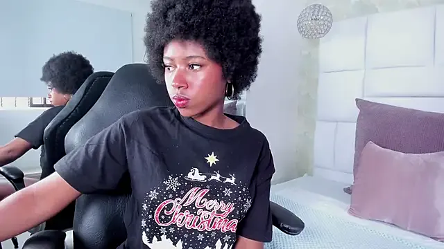 Freechat violeta_ruizz on StripChat