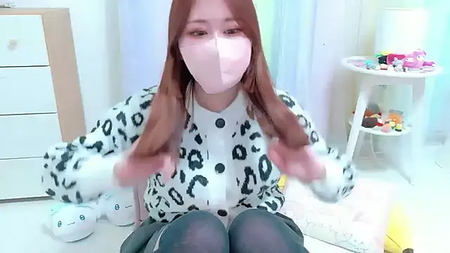 Freechat vYuNav on StripChat