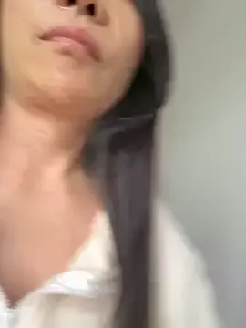 Freechat xiiuuff18 on StripChat