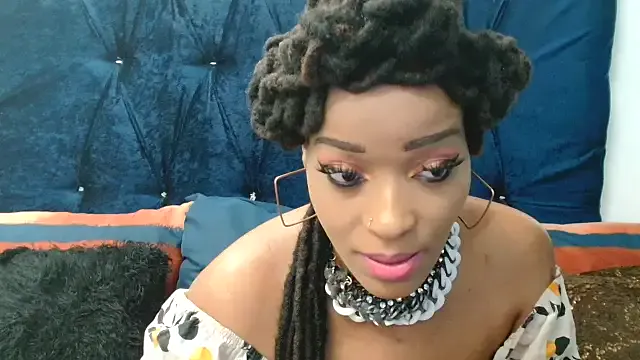 Freechat xTALLSEXYBUMx on StripChat