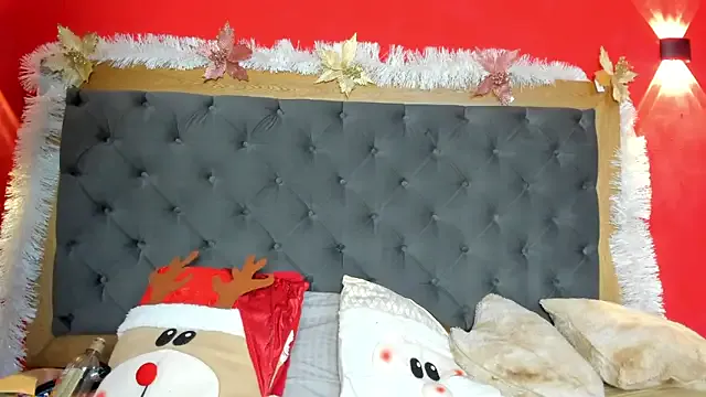 Group YayaHilton on StripChat