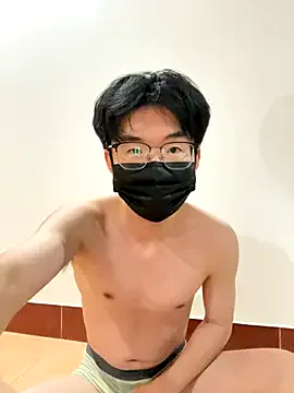 yfx468 — Undress and masturbate