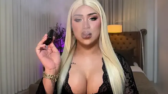 Freechat Your_Majesty_Tyra on StripChat