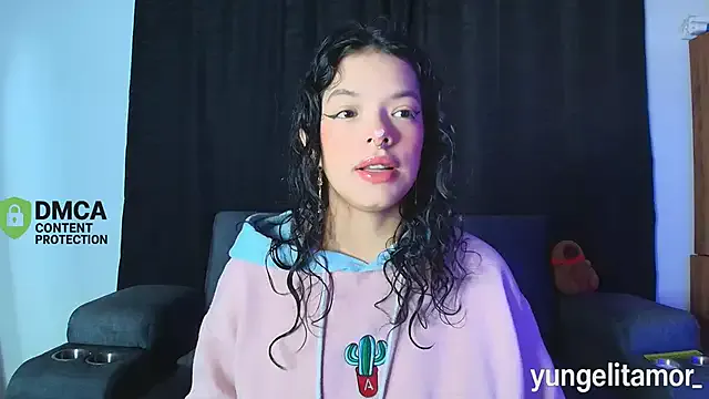 Private yungelitamor_ on StripChat