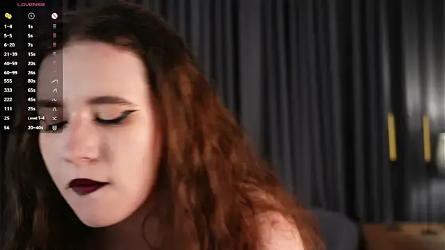 StripChat YuriFout is Freechat YuriFout — tease my beautiful tits